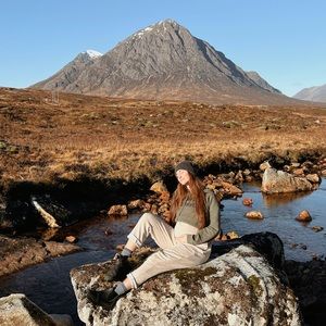 Meet your Posher, Alyssa